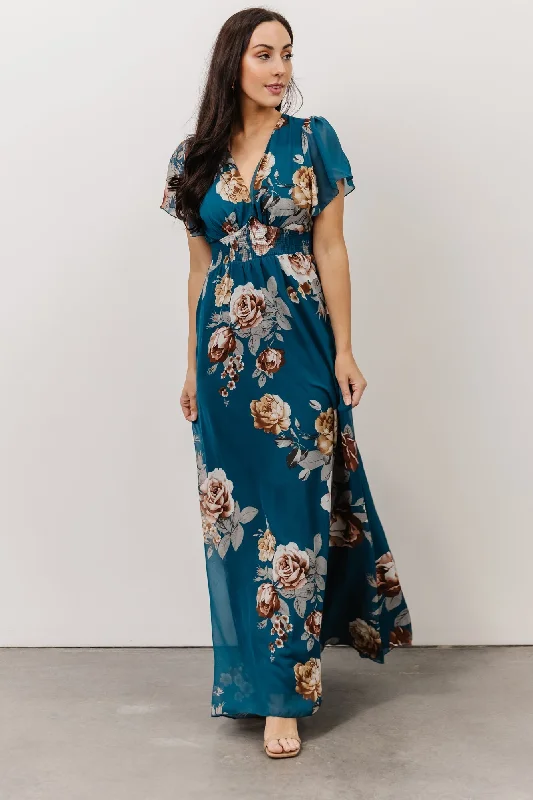 Pleated Women Dress with a Timeless and Elegant TexturePleated Women Dress with a Timeless and Elegant TextureAlexandria Smocked Maxi Dress | Blue Floral