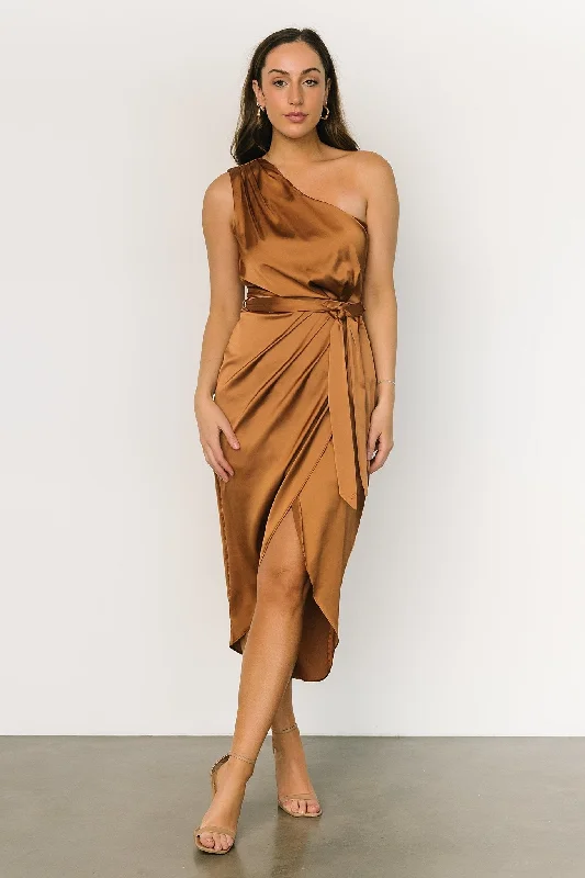 Strapless Women Dress with a Built - in Bra for Comfort and SupportStrapless Women Dress with a Built - in Bra for Comfort and SupportCelia One Shoulder Midi Dress | Bronze