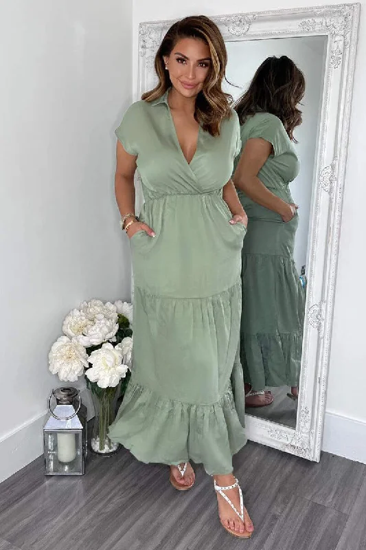 Strapless Women Dress with a Built - in Bra for Comfort and SupportStrapless Women Dress with a Built - in Bra for Comfort and SupportKhaki Short Sleeved V-Neck Midi Smock Dress