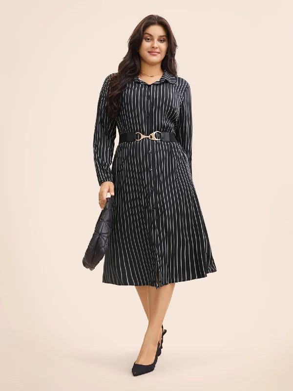 Mini Women Dress with a Short Hem for a Young and Trendy StyleMini Women Dress with a Short Hem for a Young and Trendy StyleNo-Gape Buttons Stretch Woven Shirt Dress