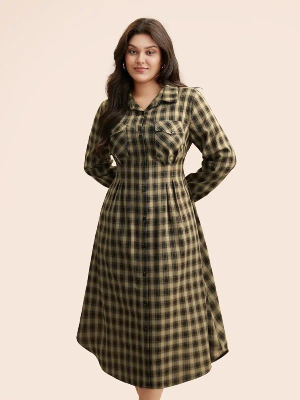 Ruffled Women Dress with Multiple Layers for a Playful and Girly StyleRuffled Women Dress with Multiple Layers for a Playful and Girly StylePlaid Pleated Flap Pocket Arc Hem Dress