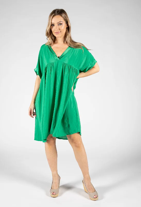 Ruffled Women Dress with Multiple Layers for a Playful and Girly StyleV-Neck Tee Dress