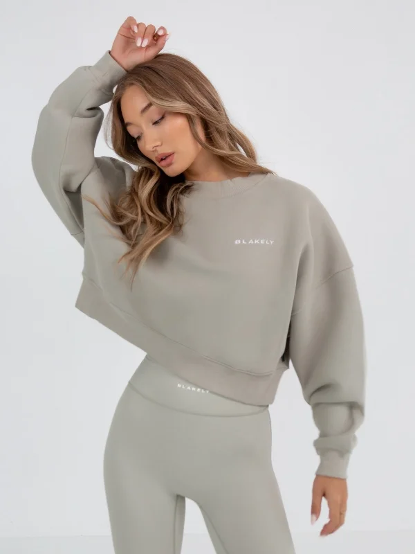 Oversized Women Sweater for a Cozy and Fashionable LookSoho Cropped Sweater - Grey