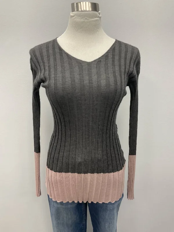 Long - Sleeve Women Sweater with Ribbed CuffsCashmere Sweater In Grey