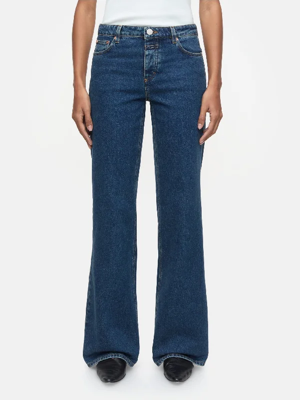 Mom jeans for a nostalgic and casual lookJeans Slim Fit Gamba Svasata Blu Indaco