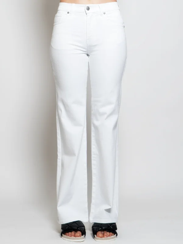 Straight - leg women jeans with a classic and timeless appealPantaloni a Zampa Bull Denim Cinque Tasche Bianco