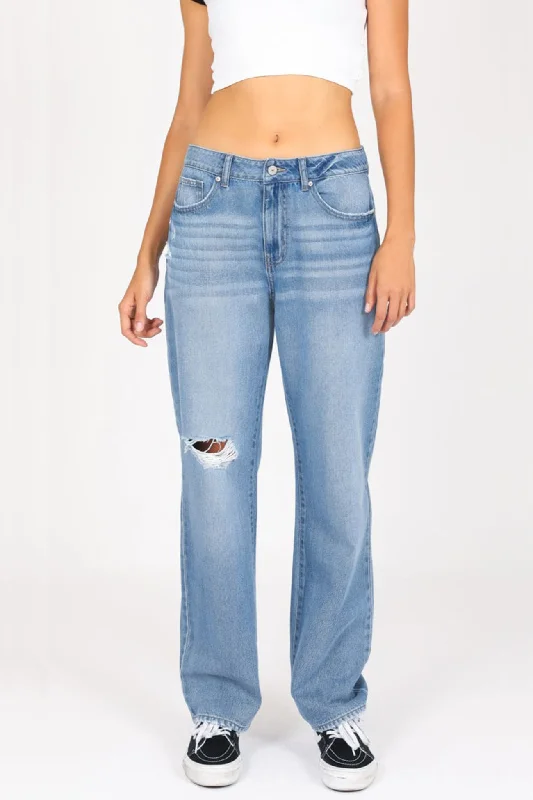 Light - wash women jeans for a fresh and summery appearanceThe Baggy Jeans - Flawless Blue