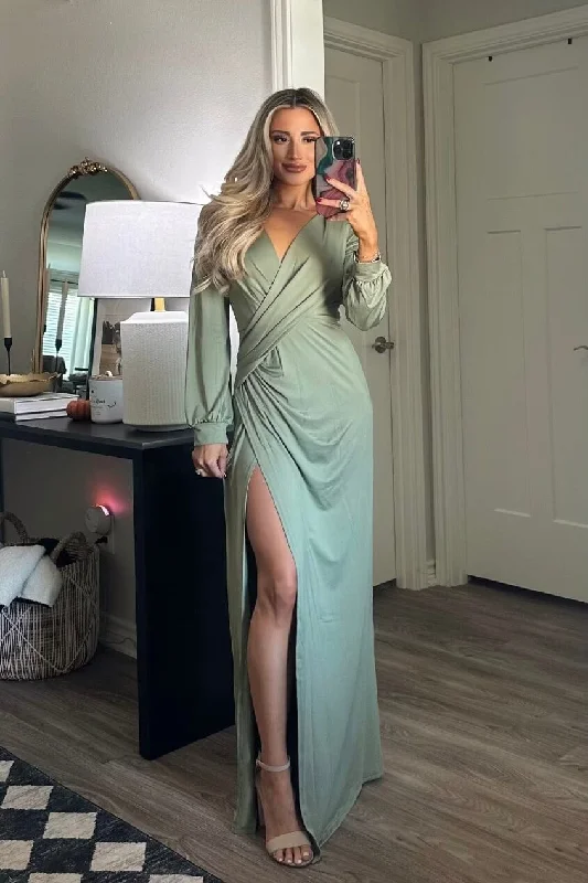 Off - the - Shoulder Women Dress for a Romantic and Feminine LookOff - the - Shoulder Women Dress for a Romantic and Feminine LookLove at First Sight Sit Maxi Dress: Sage