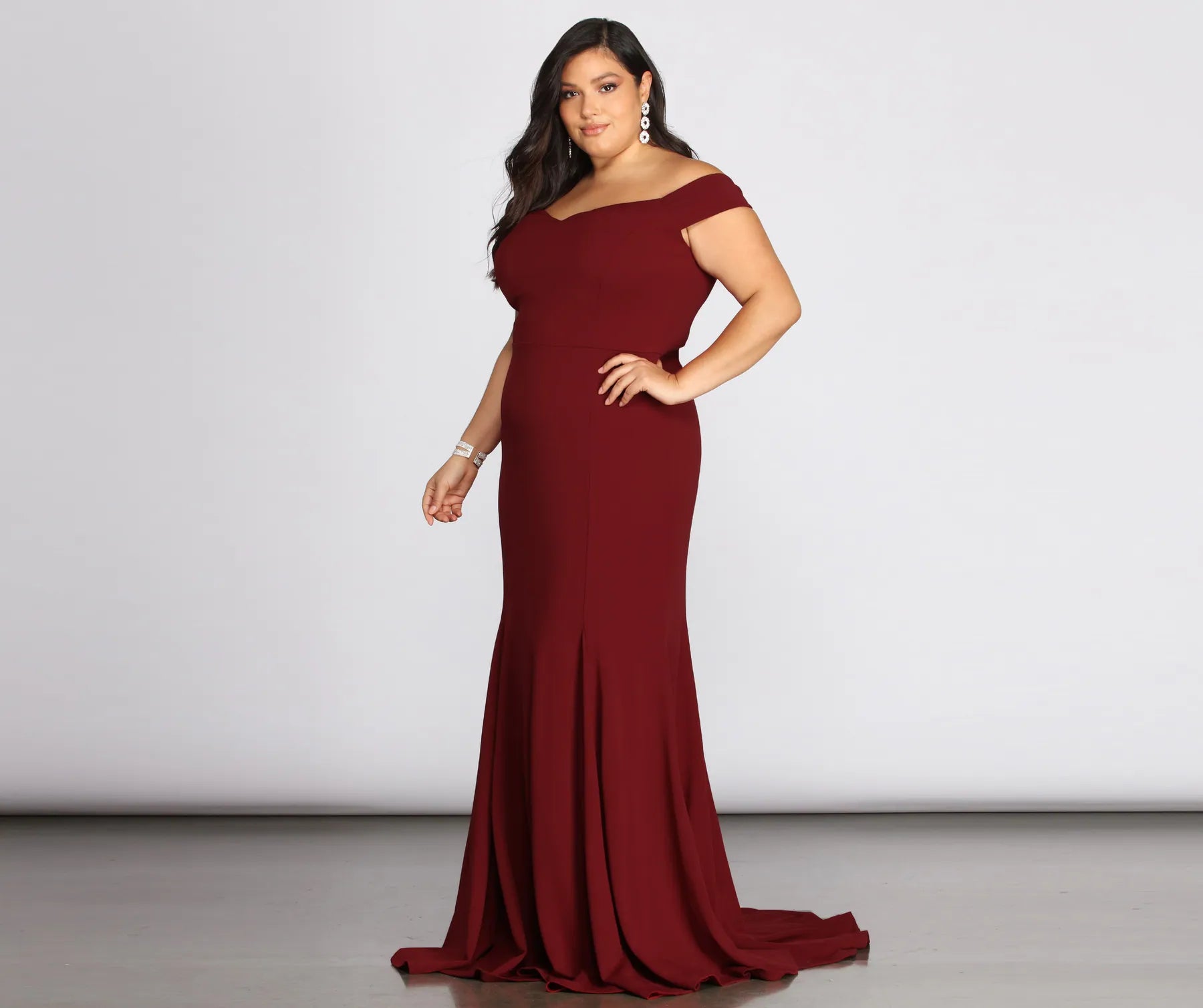 Plus Size Women Dress with a Flattering A - Line Cut for Comfort and StylePlus Size Women Dress with a Flattering A - Line Cut for Comfort and StylePlus Briar Formal Off The Shoulder Dress