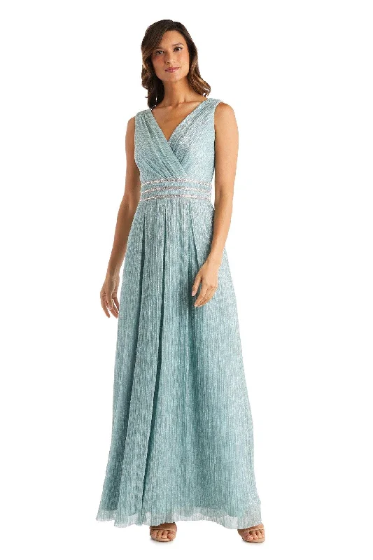 Empire Waist Women Dress to Accentuate the Bust and Conceal the WaistEmpire Waist Women Dress to Accentuate the Bust and Conceal the WaistR&M Richards 7068 Long Mother Of The Bride Dress